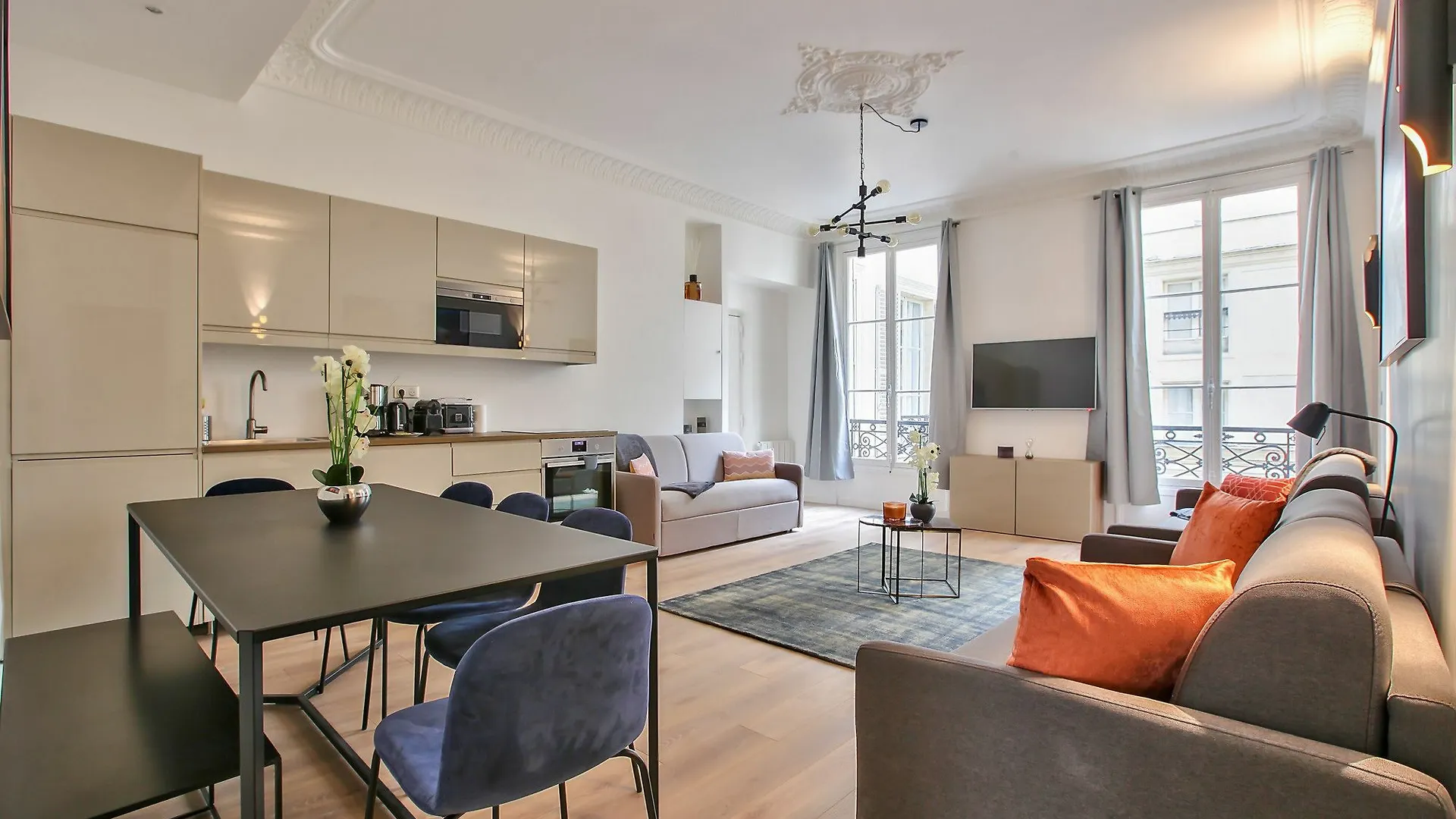 63 Luxury Flat Champs Elysees 1C Paris 0*,  France
